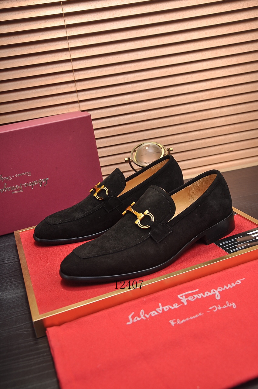 Ferragamo sz38-44 209